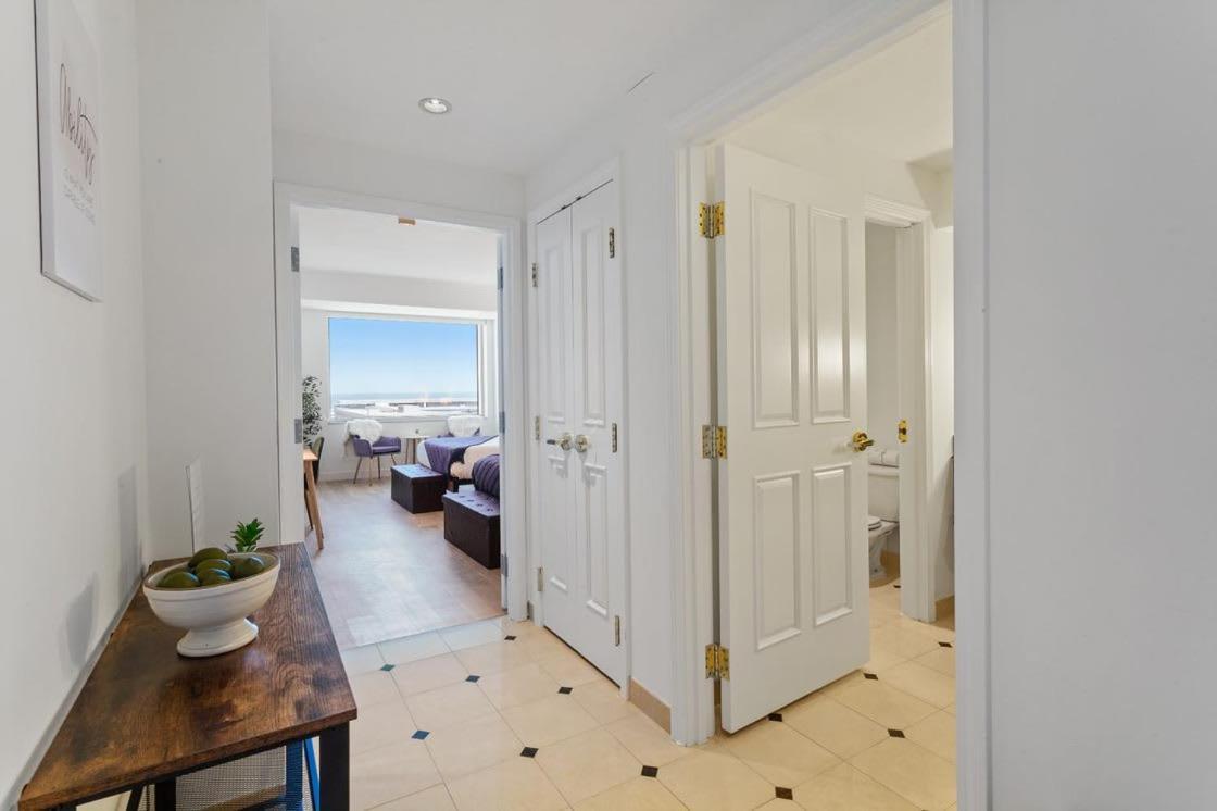 Apartamento Beachfront Double Queen - Cozysuites *